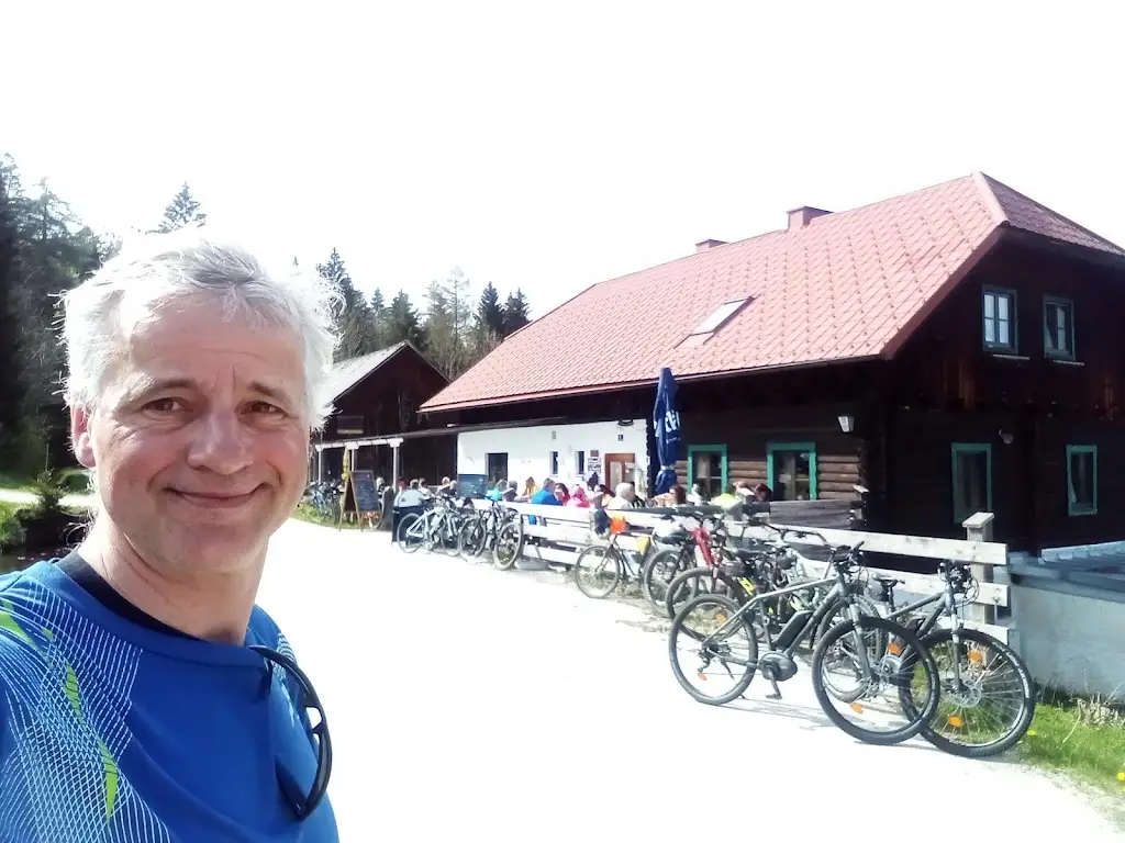 kubasekzdenek_Jausenstation Blauer Hirsch_Horní Planá_review