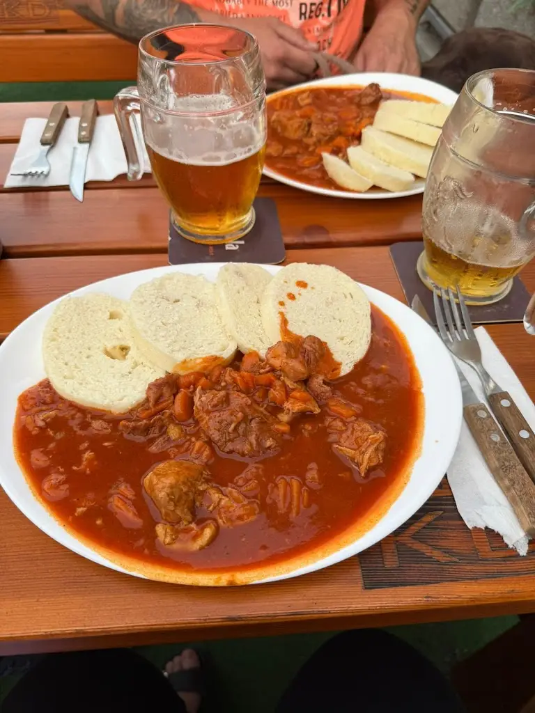 Pascal Metz_Restaurace KD Slaná_Okres Semily_review