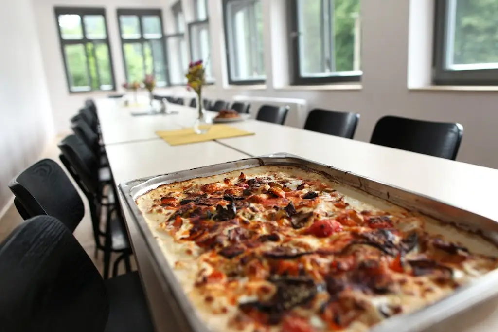 Samoobslužná restaurace v Hotelu Spálov_Okres Semily_slider_image_2