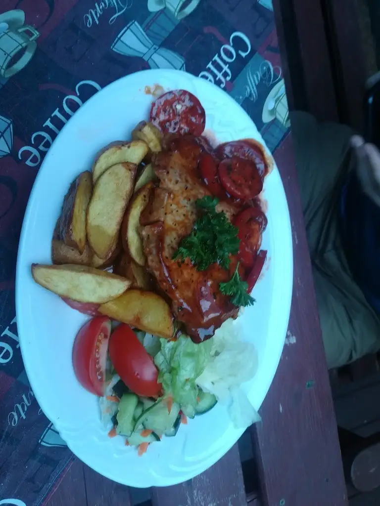 Michaela Jeníčková_Restaurant Melodia_Rovensko pod Troskami_review