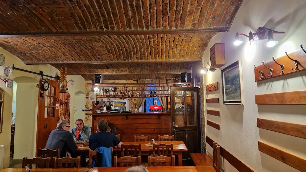 Petr Donth_Hospoda U Mojmira_Rokytnice nad Jizerou_review