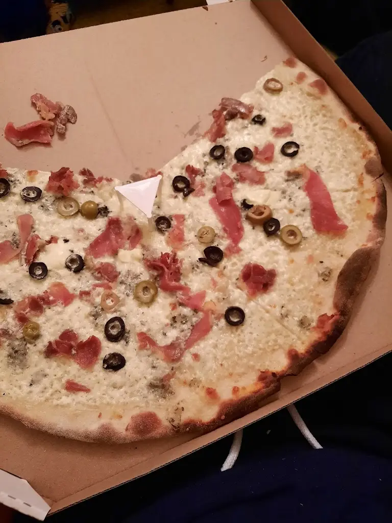 Adéla Poláková_Restaurace sportovní chata_Smržovka_review