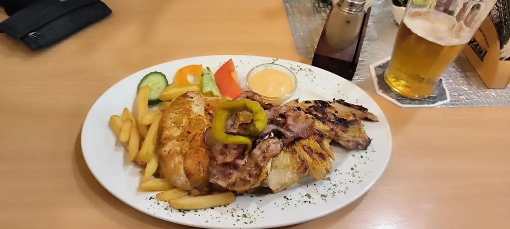 Honza Svoboda_Restaurace Laguna_Stráž pod Ralskem_recensione