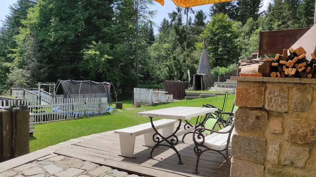 Penzion a Restaurace Berany restaurant in Velké Hamry