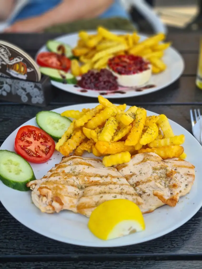 everhard te lintelo_Snack bar_Zákupy_review