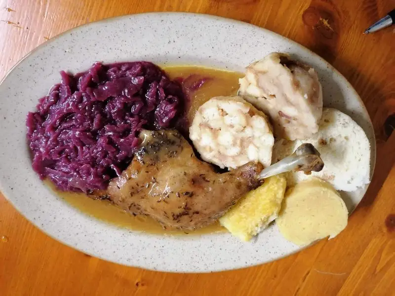 Restaurace u Benediktů restaurant in Zákupy