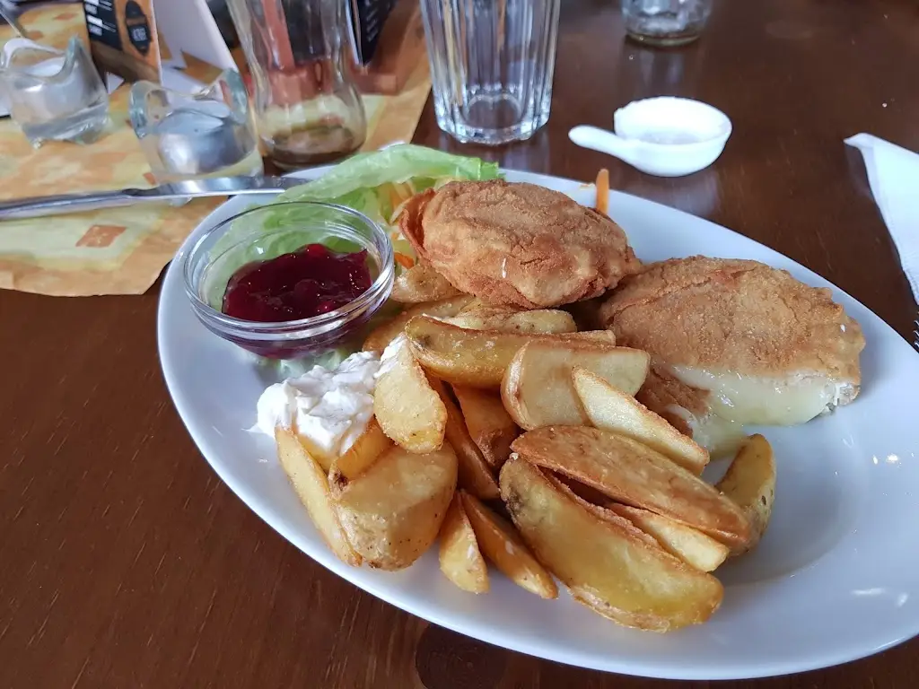 John Belmer_Restaurace U Medvěda_Vysoké nad Jizerou_review