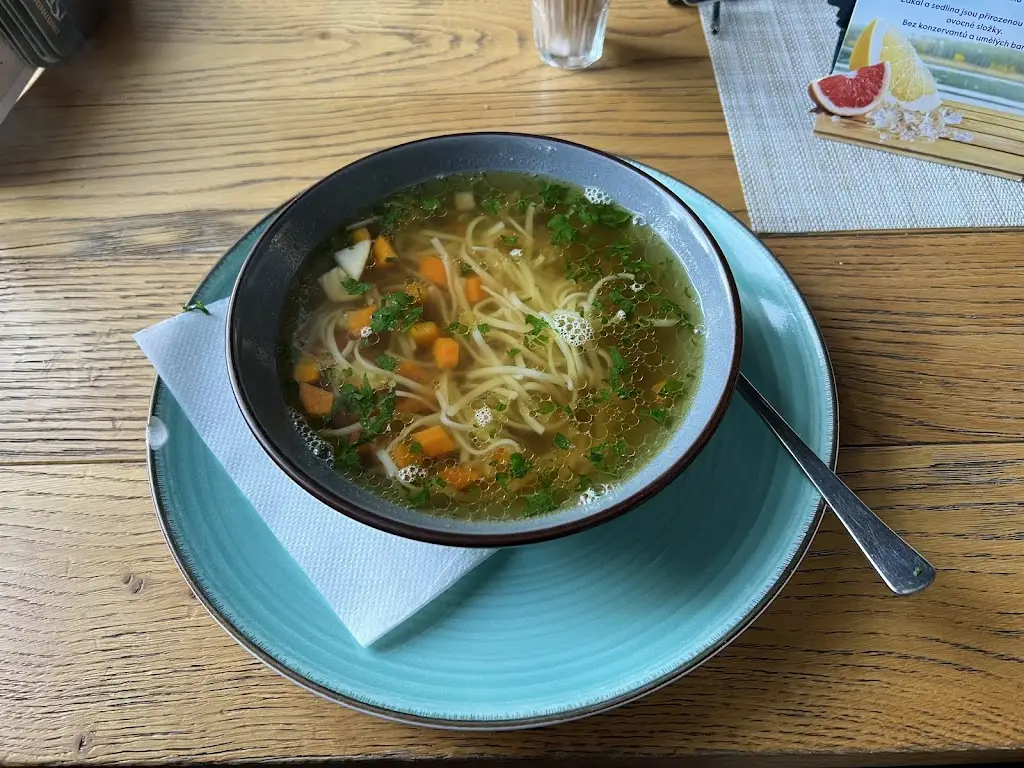 Jiří Mikeš_Restaurace Dělnický dům_Albrechtice_review