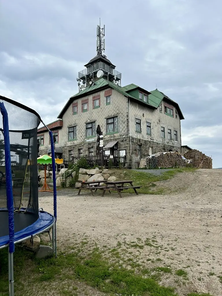 Jitka Loosova_Restaurace Rozhledna Tanvaldský Špičák_Tanvald_review