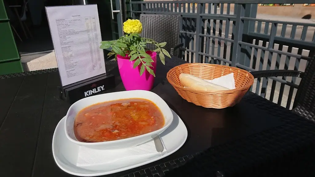 Milan K_Kafe Bistro Pohoda_Tanvald_review