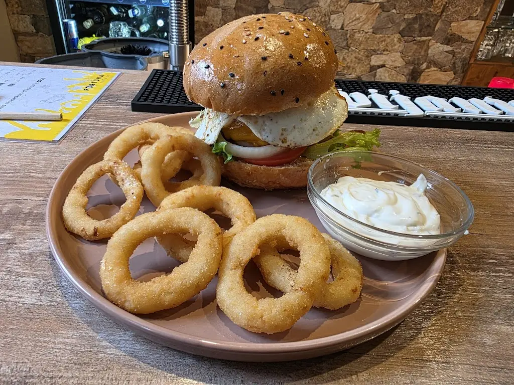 David Mlynek_Top pizza & burger_Tanvald_review