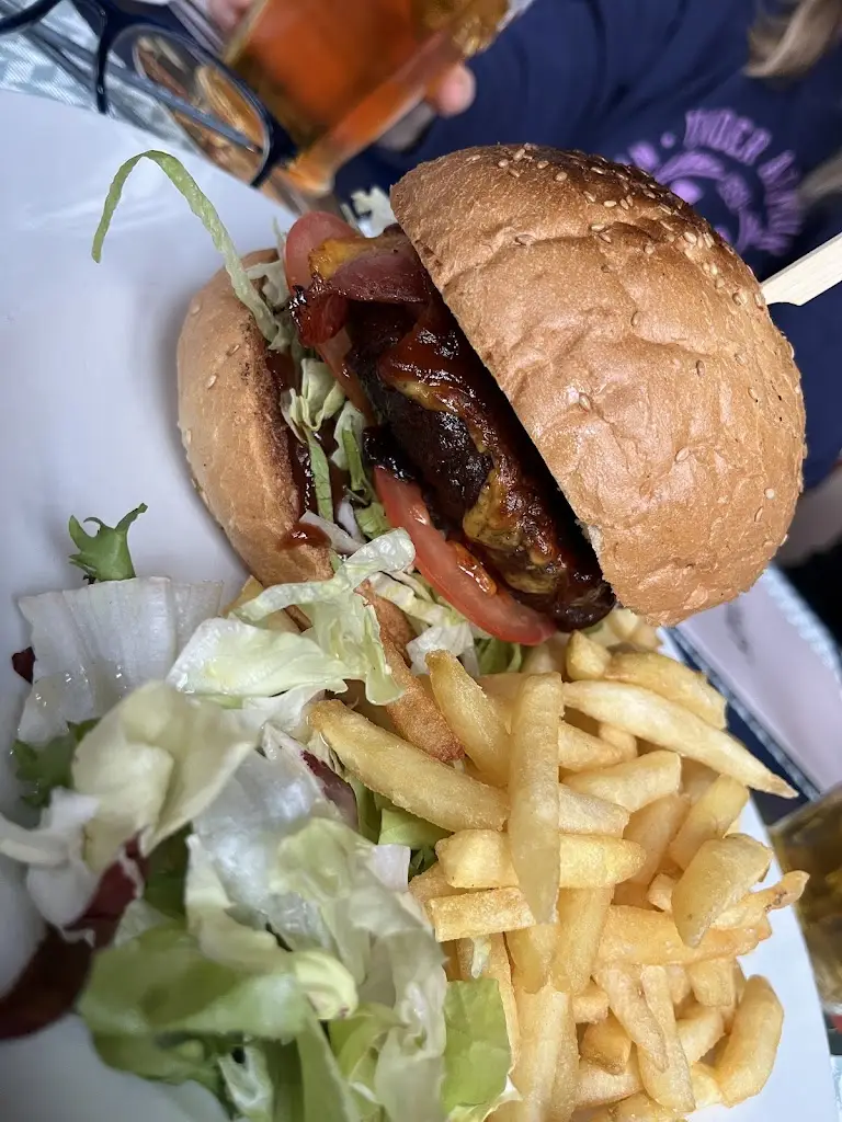 Miloš Biško_Restaurace Albrecht_Tanvald_recensione