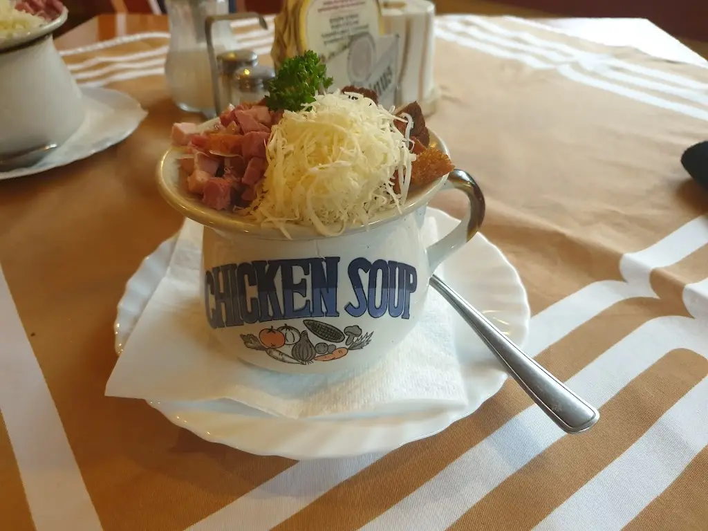 Iulian Ciomag_Restaurace U Pyrámu_Železný Brod_review