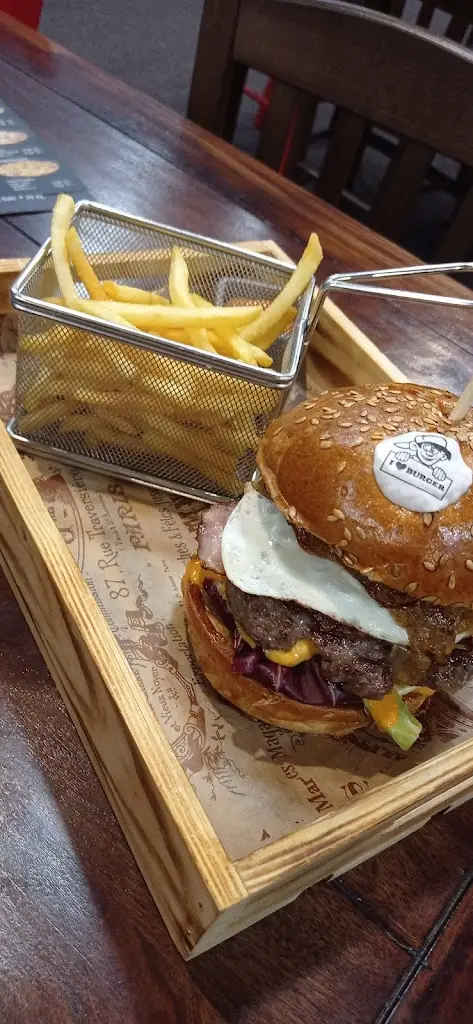 Arnošt Svoboda_Chacharova Hasičárna Bílovec_Bílovec_review