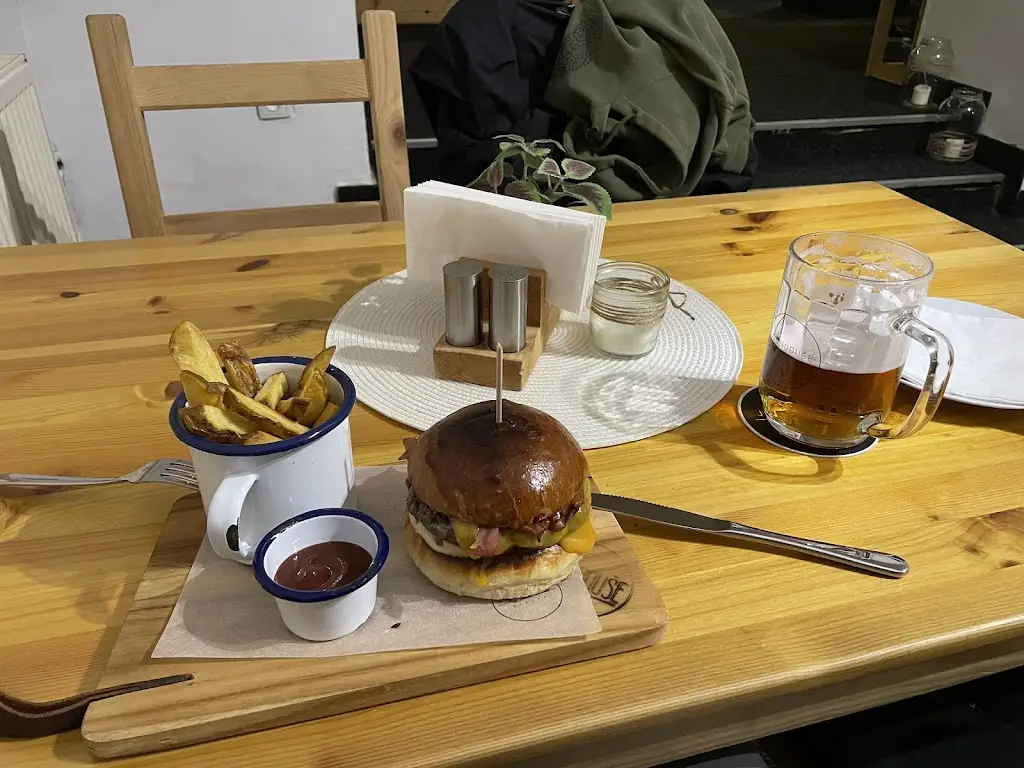 Jakub Valeš_Jednoduše kuchyň/catering_Bílovec_review