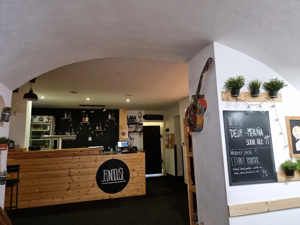 Jednoduše kuchyň/catering ristorante a Bílovec