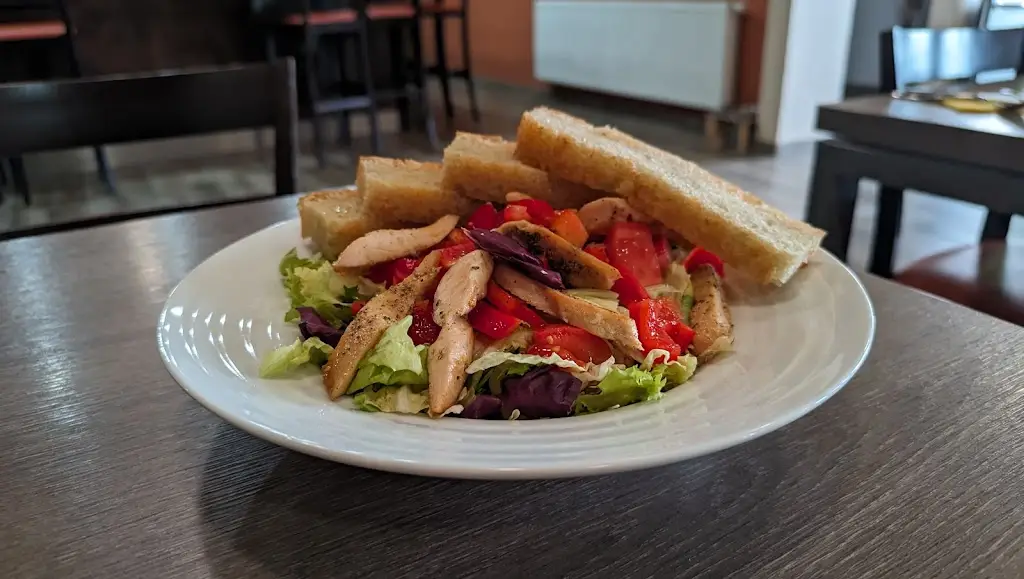 Vladimir Tulush_Restaurace a sportoviště Bílov_Bílovec_review