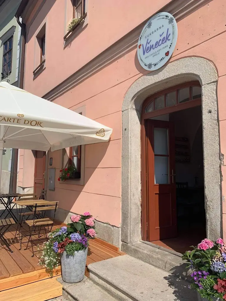 Cukrárna a Kavárna Věneček_Benešov nad Černou_slider_image_1