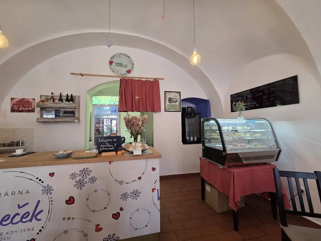 Cukrárna a Kavárna Věneček_Benešov nad Černou_slider_image_3