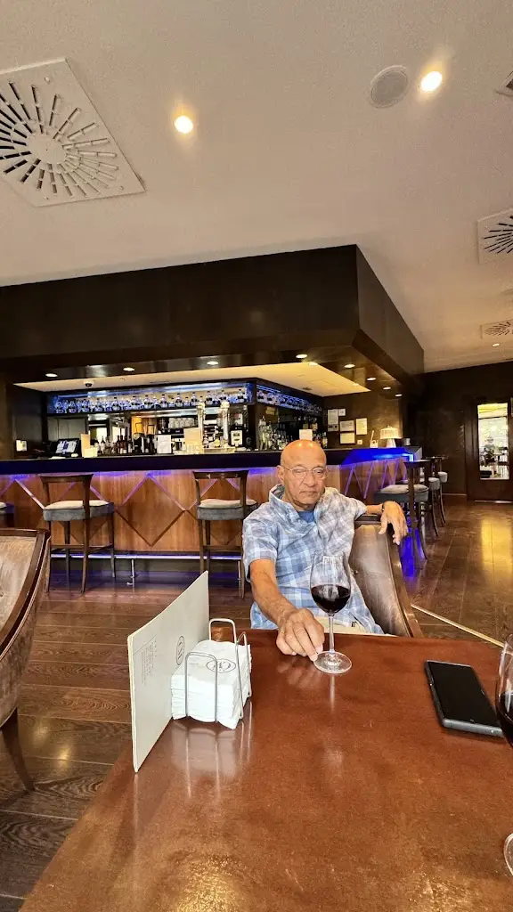 Raj Sistla_Darchini Indian Cuisine_Bernartice_review