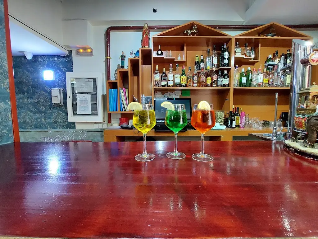 Darchini Indian Cuisine restaurant in Bernartice