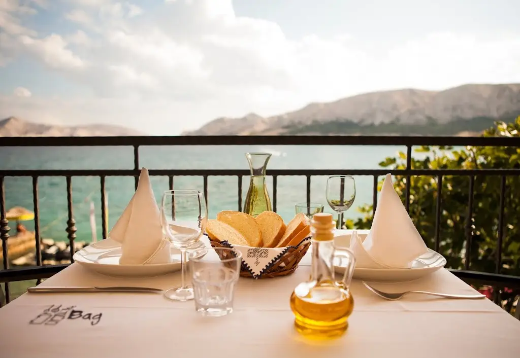 Bag_Baška_slider_image_2