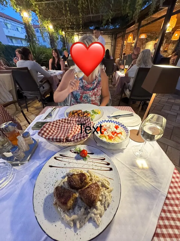 Klemen Premk_Mango Bistro_Baška_review