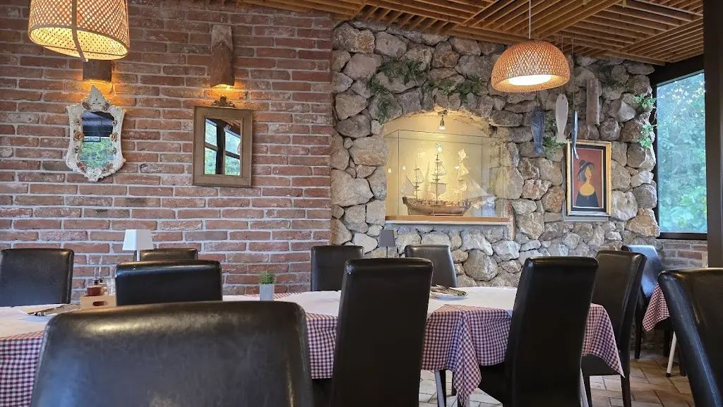 Mango Bistro restaurant in Baška