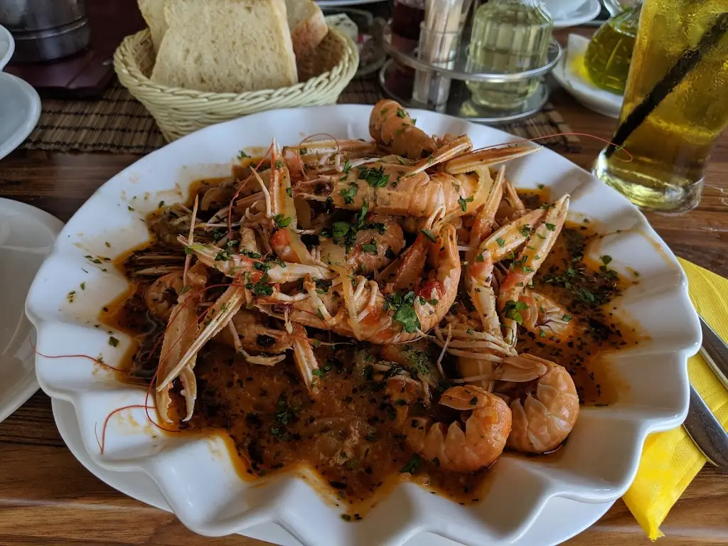 Mateja Rajter_Tropica_Baška_review