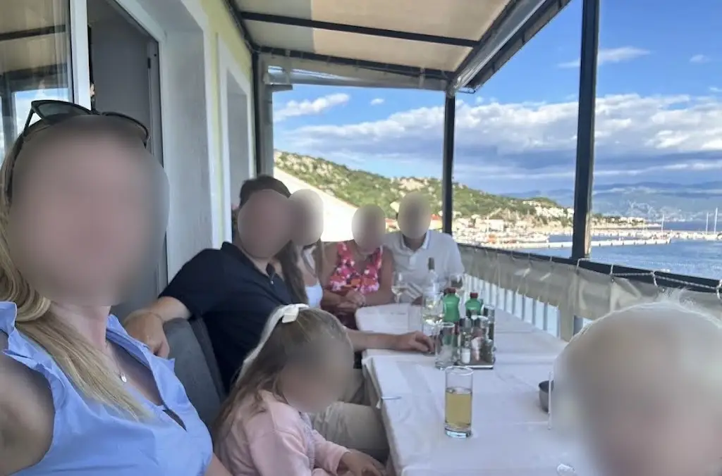 Sara Ek_Ragusa_Baška_review