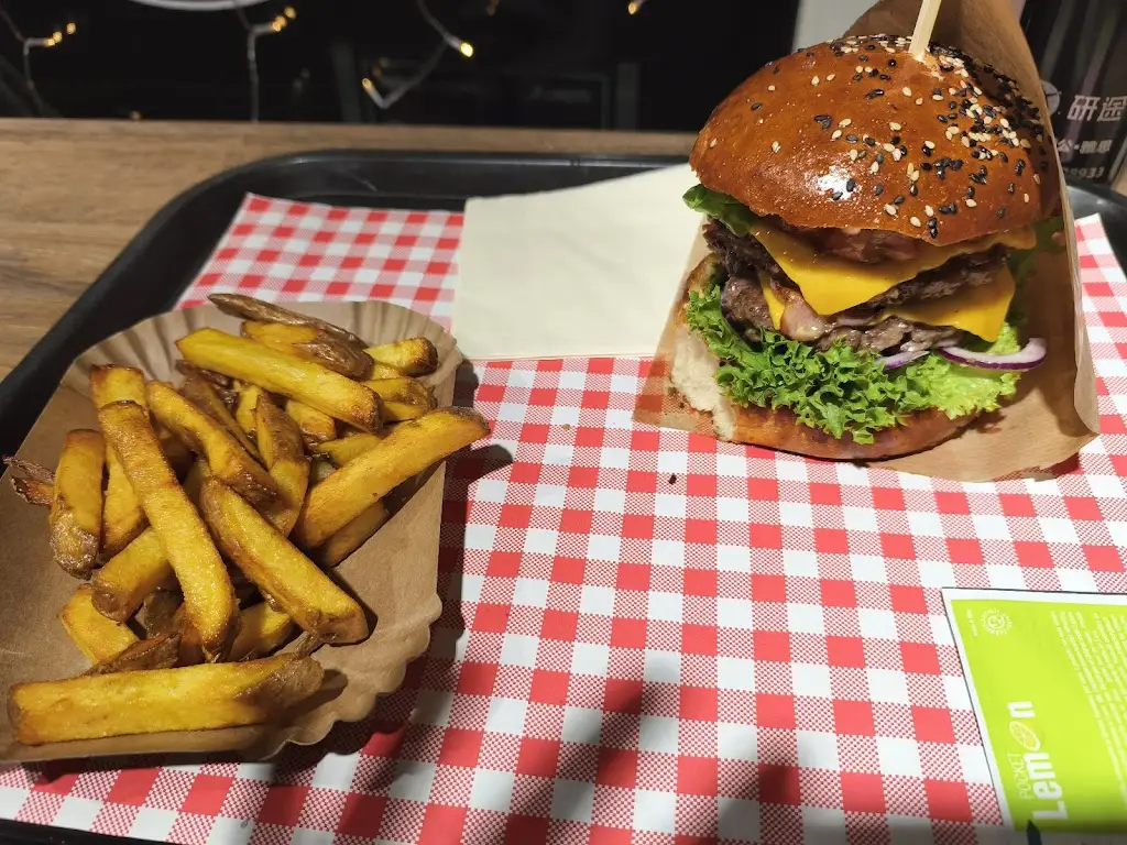 J C_Central Bistro_Bohumín_review