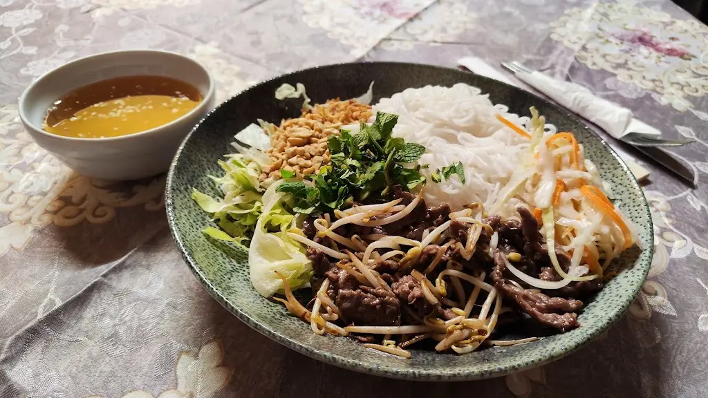 NET VIET BISTRO_Bohumín_slider_image_3