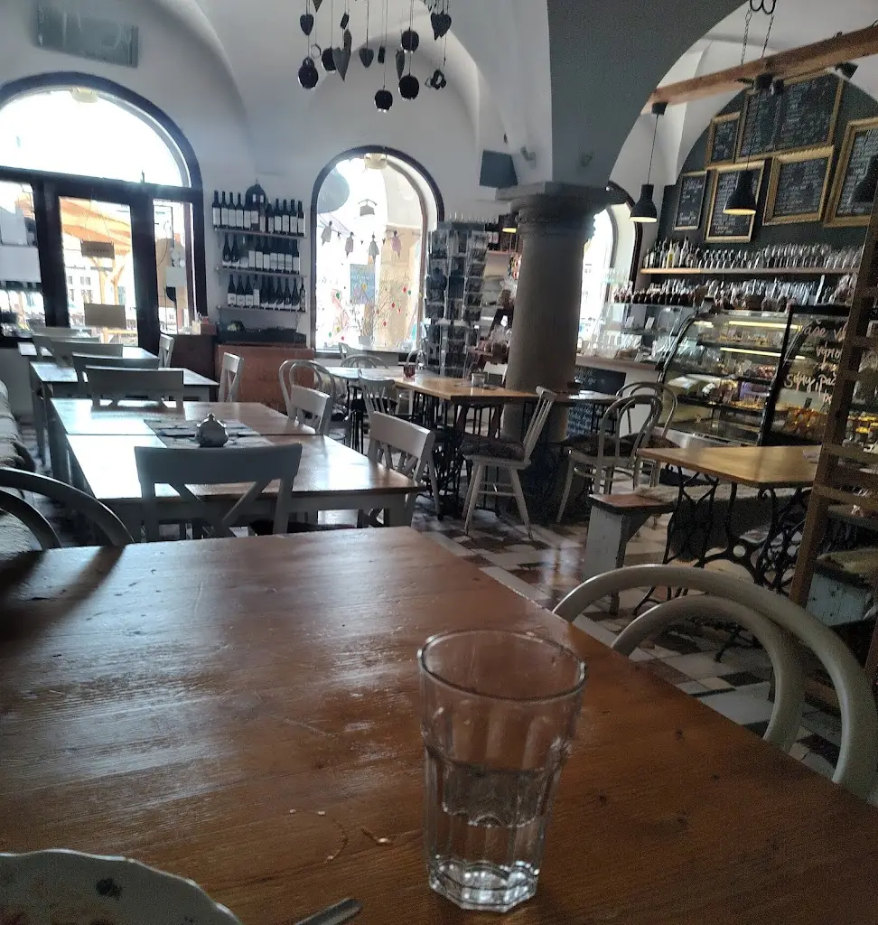 penfold_Střapatá bohunka_Jindřichův Hradec_review