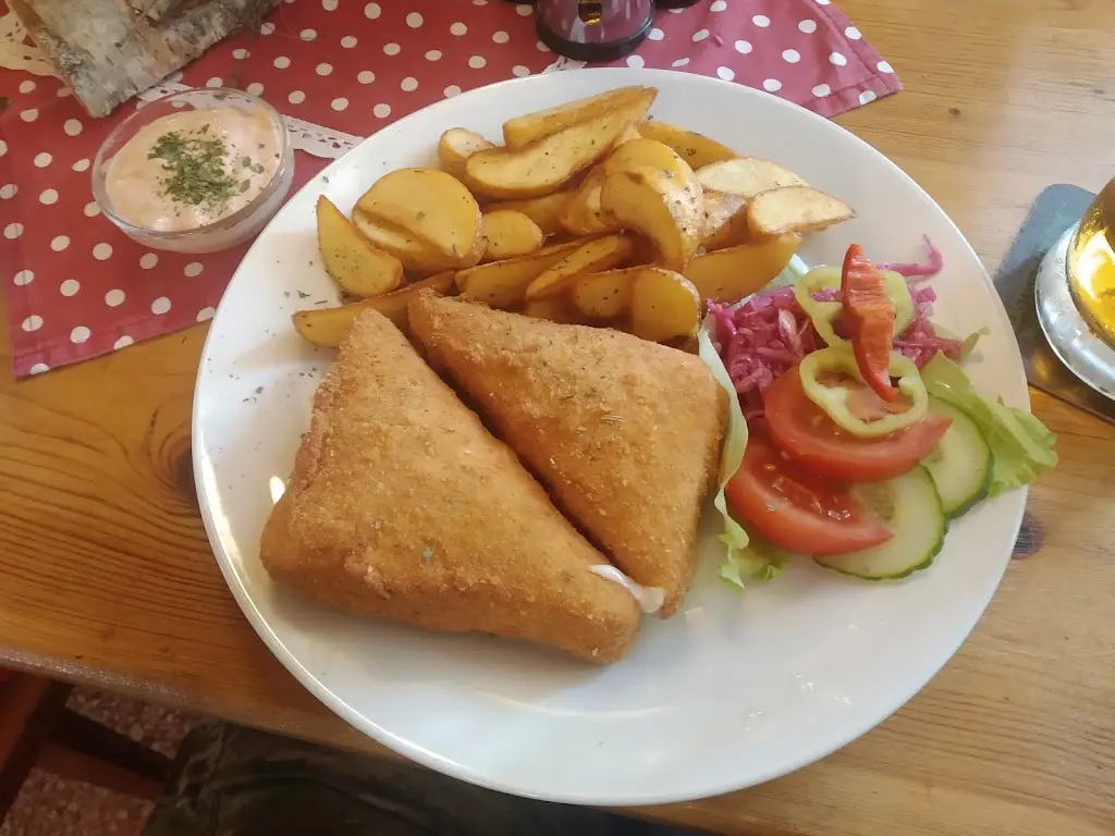 Zbyněk Smolík (Bizicz)_Restaurace U Radů - (Myslivna)_Budišov nad Budišovkou_review