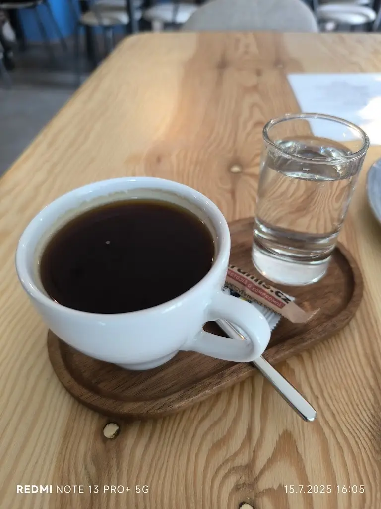 Jarek Křepelka_ToTo Cafe & Bistro_Chotěbuz_review