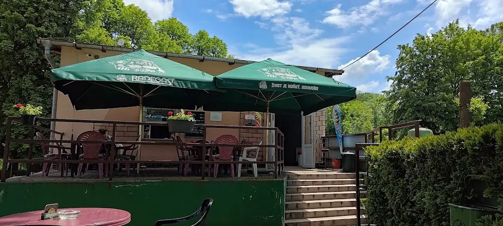 Občerstvení a Zmrzlina Na Kurtech_Chotěbuz_slider_image_1