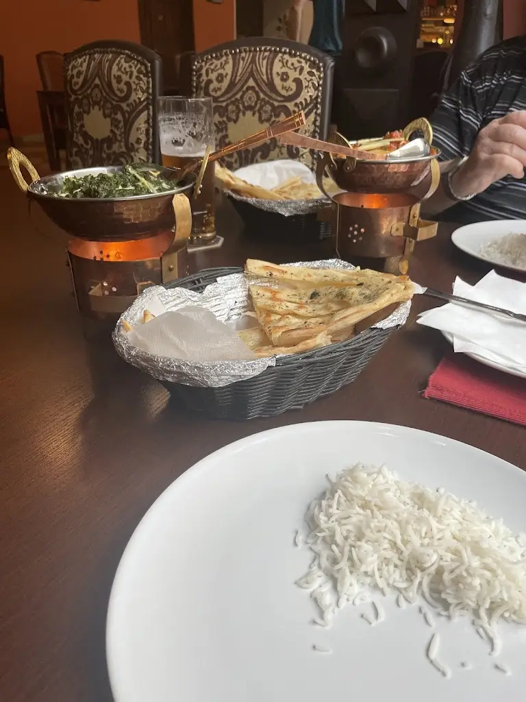 Katka Crinion (YoginiOnTheGo)_Gateway indicka restaurace Česky Těšín_Český Těšín_recensione