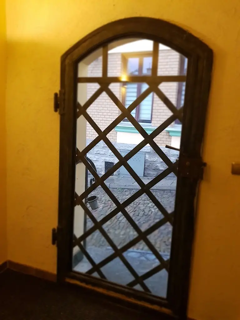 mira C_Winiarnia u Czecha_Český Těšín_review