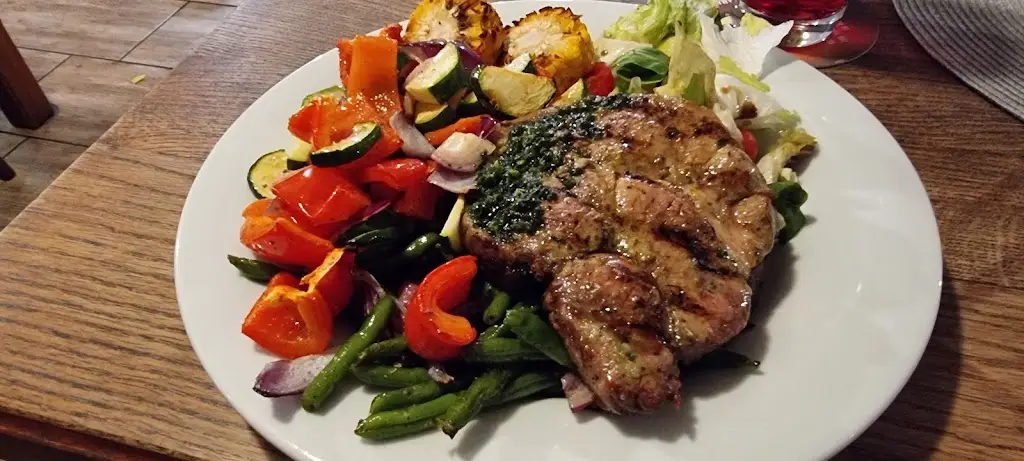 Pavel F_Hostinec u koníčka_Dobratice_review