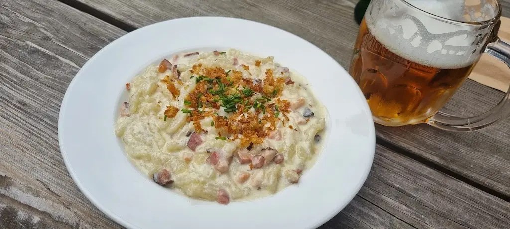 Michael J_Restaurace Na Rozcestí_Čeladná_review