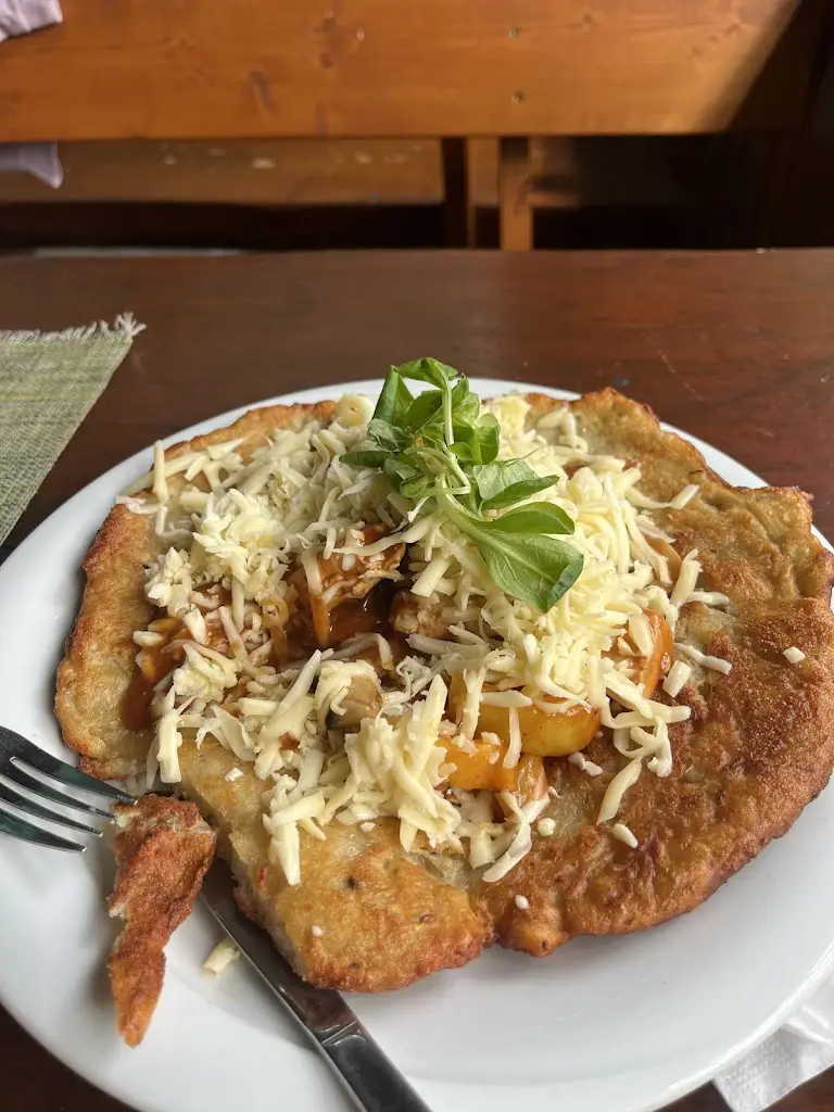 Petr Červenka_Restaurace U Pařezu_Čeladná_review