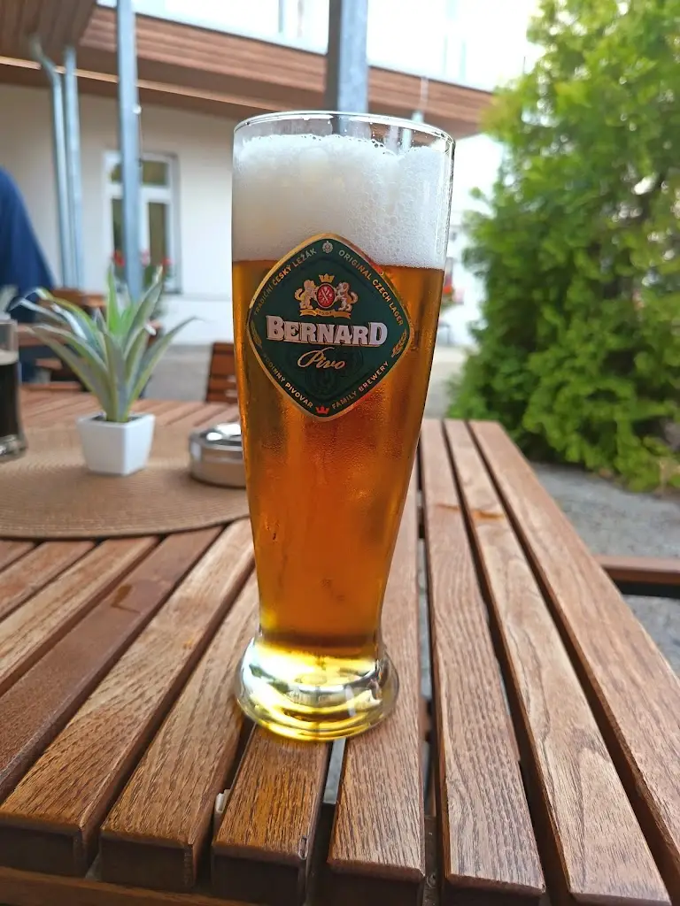 Milan Zuskar_Restaurace U Sestřiček_Čeladná_review