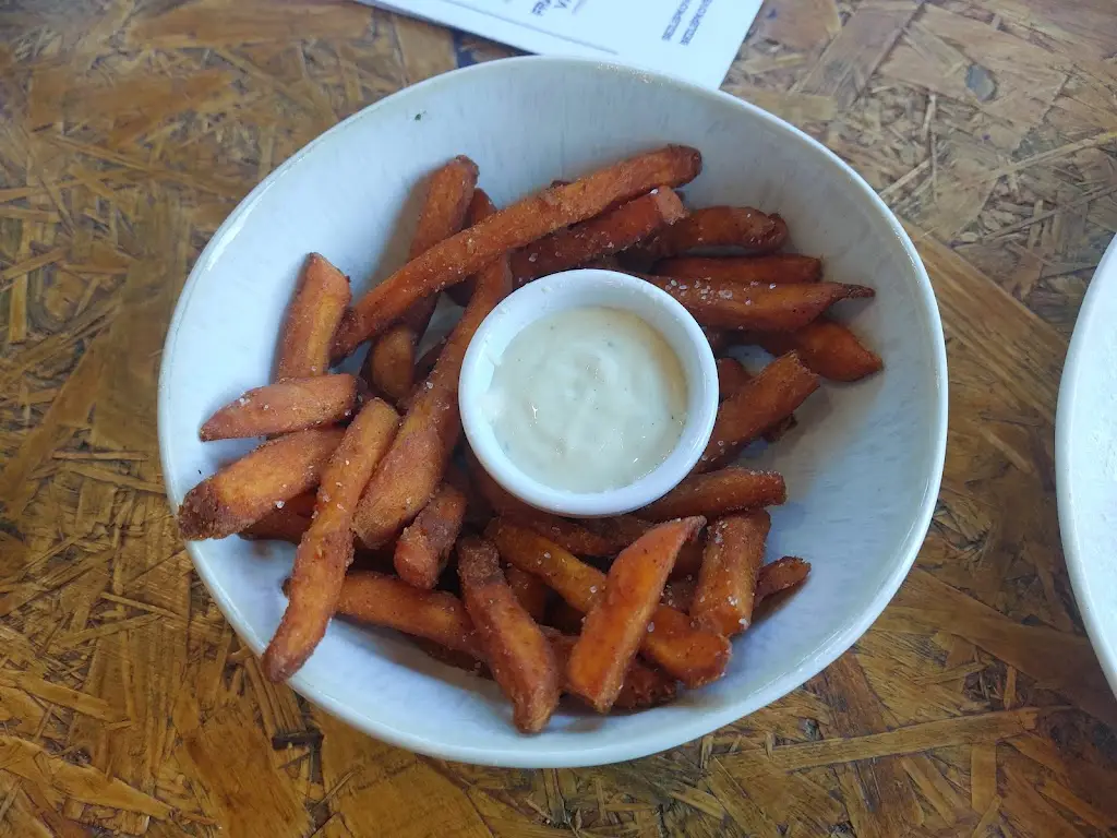 Daniel Šácha_ZE.MĚ kavárna a bistro_Čeladná_review