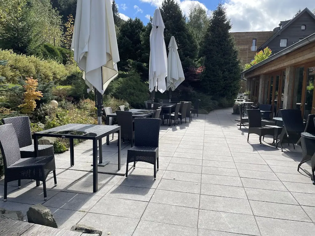 Hotel&Garden U Holubů - Restaurace Garden restaurant in Čeladná