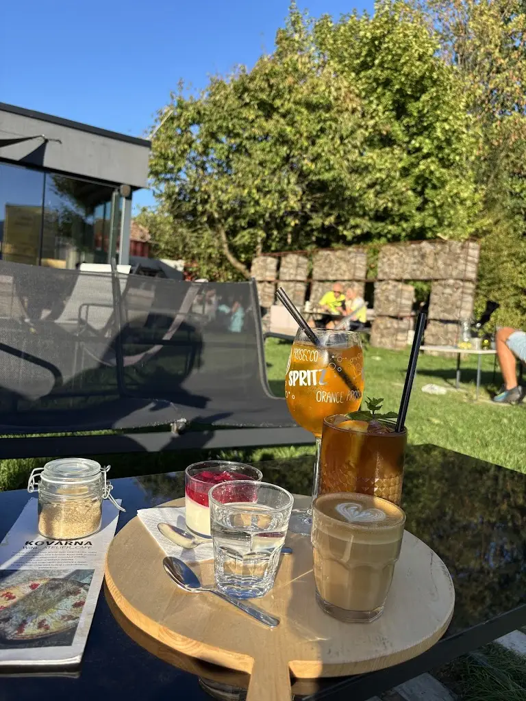 Dokyeom Kim (Derek)_KOVÁRNA Celadna_Čeladná_review