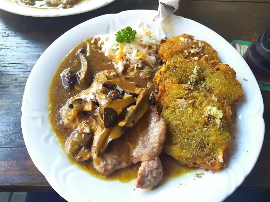 Jana Kropikova_Restaurace Pod klášterem_Jindřichův Hradec_review