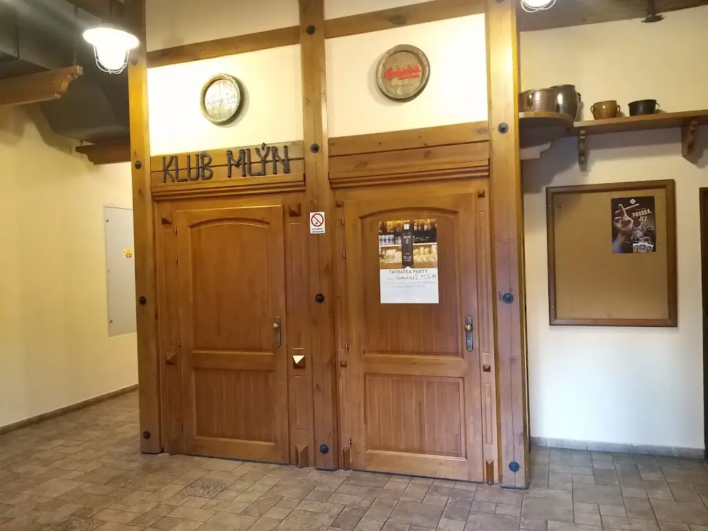 Daniel Šafařík_Lhotecký mlýn_Dolní Lhota_review