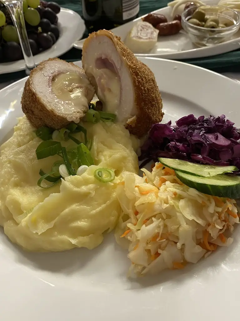 Ivana Miskovičová_Restaurace Na Hristi_Dolní Benešov_review