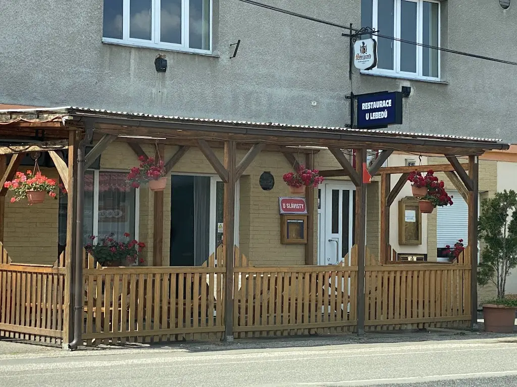 Restaurace U Lebedů restaurant in Doubrava