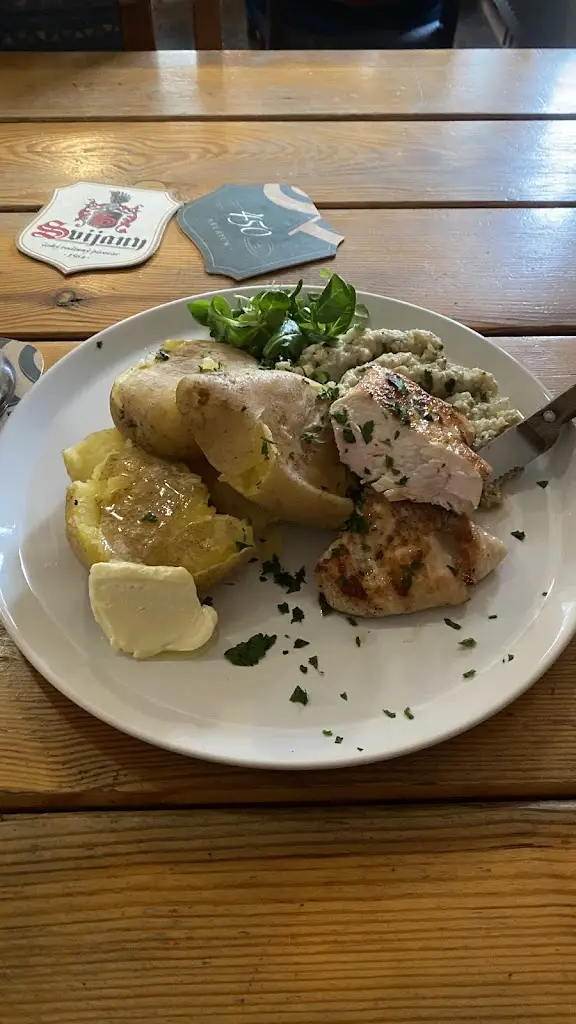 Petrsv1000_Restaurace U Čapků_Doubrava_review